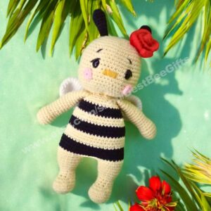 Betsy Bee | Easy Amigurumi Bee Crochet Pattern