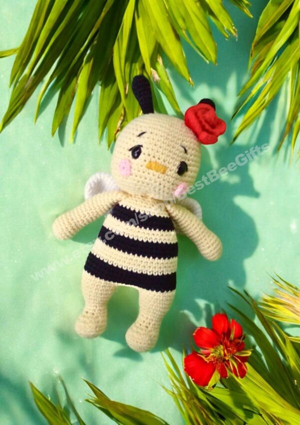 Betsy Bee | Easy Amigurumi Bee Crochet Pattern