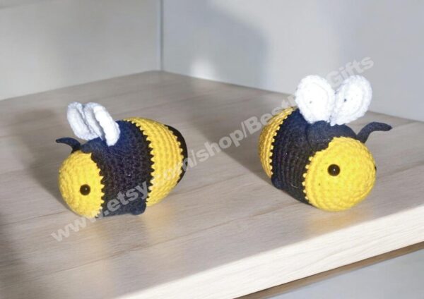 Easy Amigurumi Bee Crochet Pattern