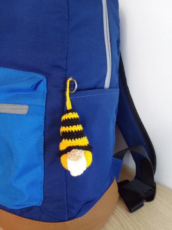 Easy Amigurumi Gnome Crochet Key Chain Pattern | Crochet Bee Gnome | Beginner Friendly | Gnome Ornament | No Sew Amigurumi | PDF Download
