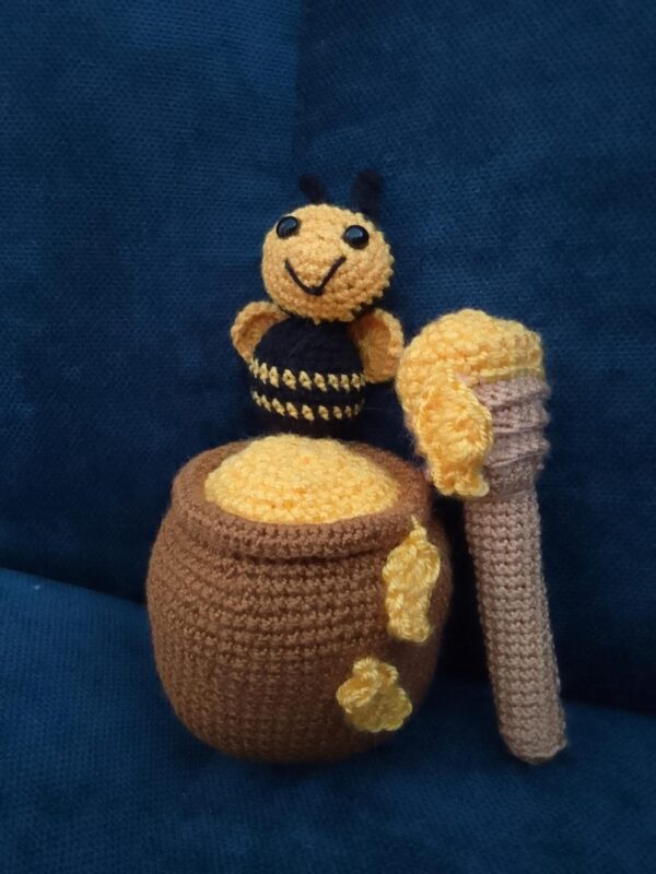 Honey Pot Pattern | Crochet Honey Pot | No Sew Amigurumi | Honeypot Baby Shower Gift | Honey Dipper Crochet | Honey Bee Pot | Honey Pot Gift